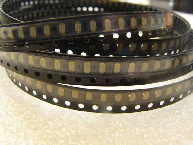 (10 of) RGB Ultra Miniature SMD LED 3.2mm x 1.6mm (1206)