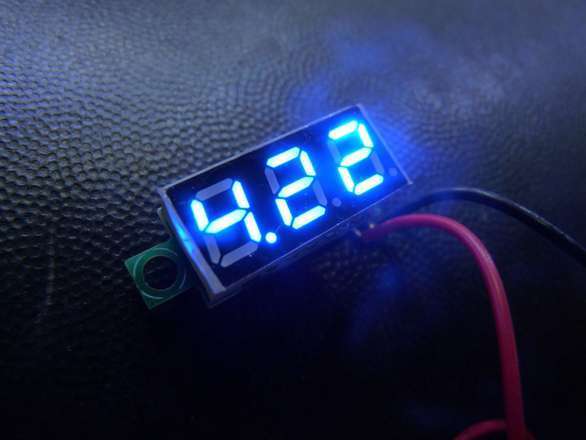 Voltmeter 3-40V, 2 Decimal Places, Mini
