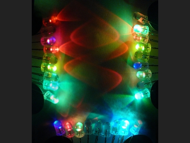 (30 of) Water Clear Auto Colour Changing - Slow Fade - 5mm LEDs